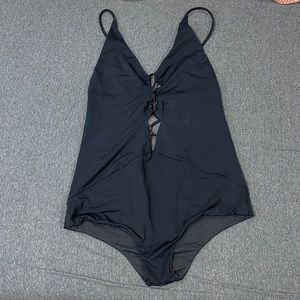 Acacia Kokomo Large Black used